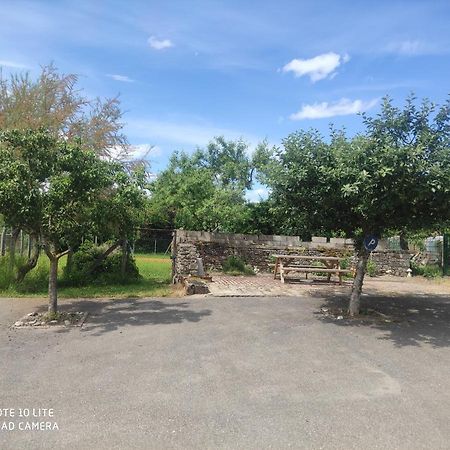 Poirson Thiery Hotel Hagecourt Bagian luar foto