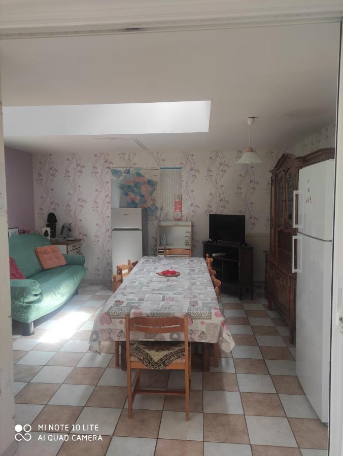 Poirson Thiery Hotel Hagecourt Bagian luar foto